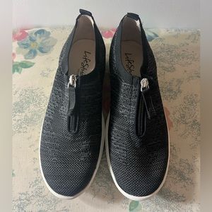 Women’s Size 8 Life Stride shoes